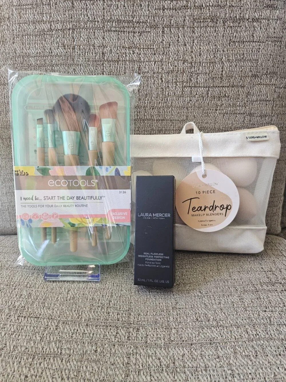Laura Mercier Foundation Beauty Bundle EcoTools Brush Set Makeup Sponges NWT